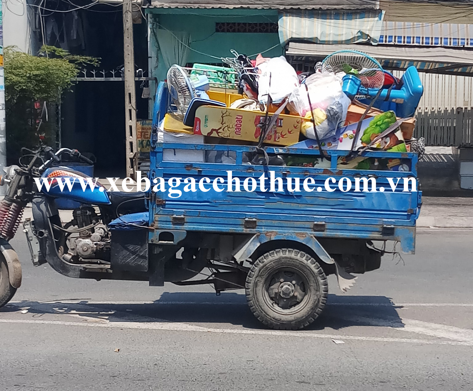 Tại sao bạn nên thuê xe ba gác chở thuê quận 3 để chuyển văn phòng, chuyển nhà,...