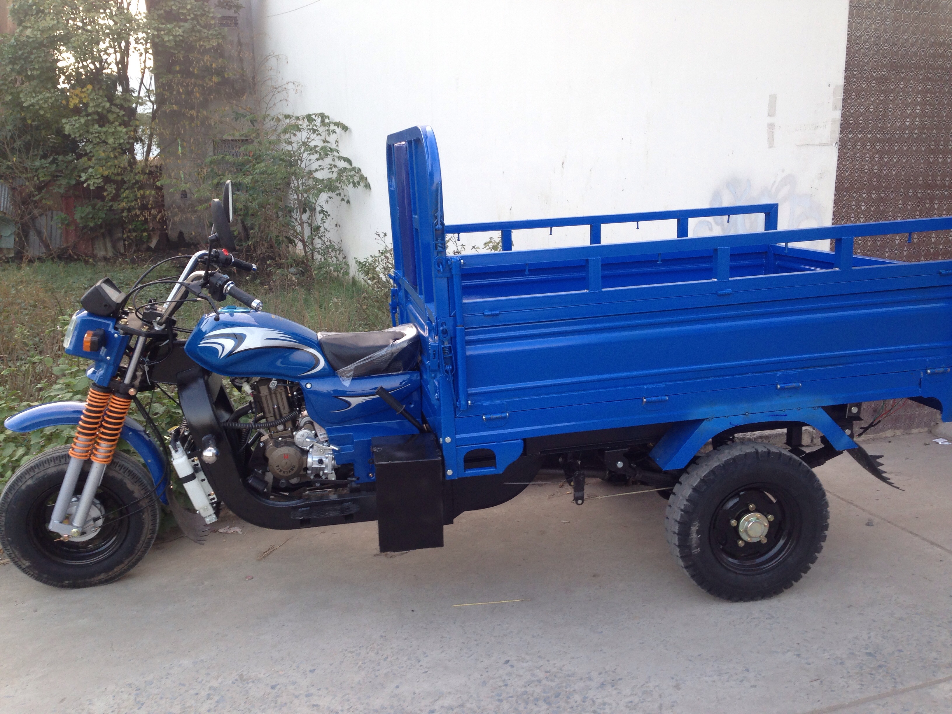 Xe ba gác chở hàng thuê quận 5